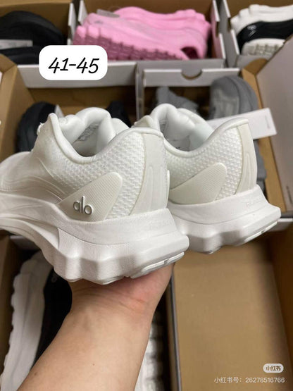 Alo men 
Size 41-45 
Good quality 
130 dhs🇦🇪🇦🇪

Zain138
♥️♥️♥️