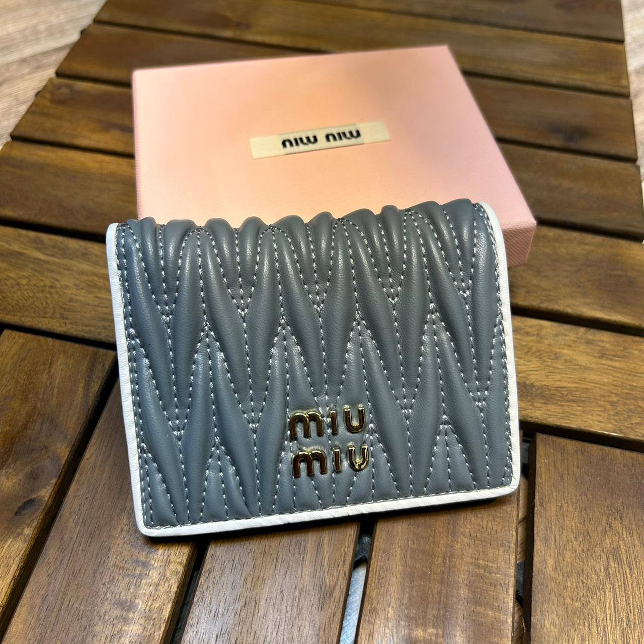 *NEW COLLECTION*

Miu Miu

*MASTER QUALITY*

140 dhs🪙

Zain202
♥️♥️♥️