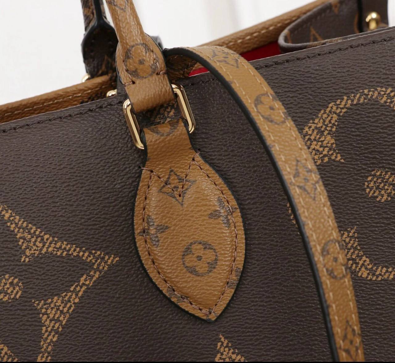 LV
ONTHEGO NEW CAME GOOD QUALITY 
110 dhs✅
Size:41cm

Zain295
♥️♥️♥️