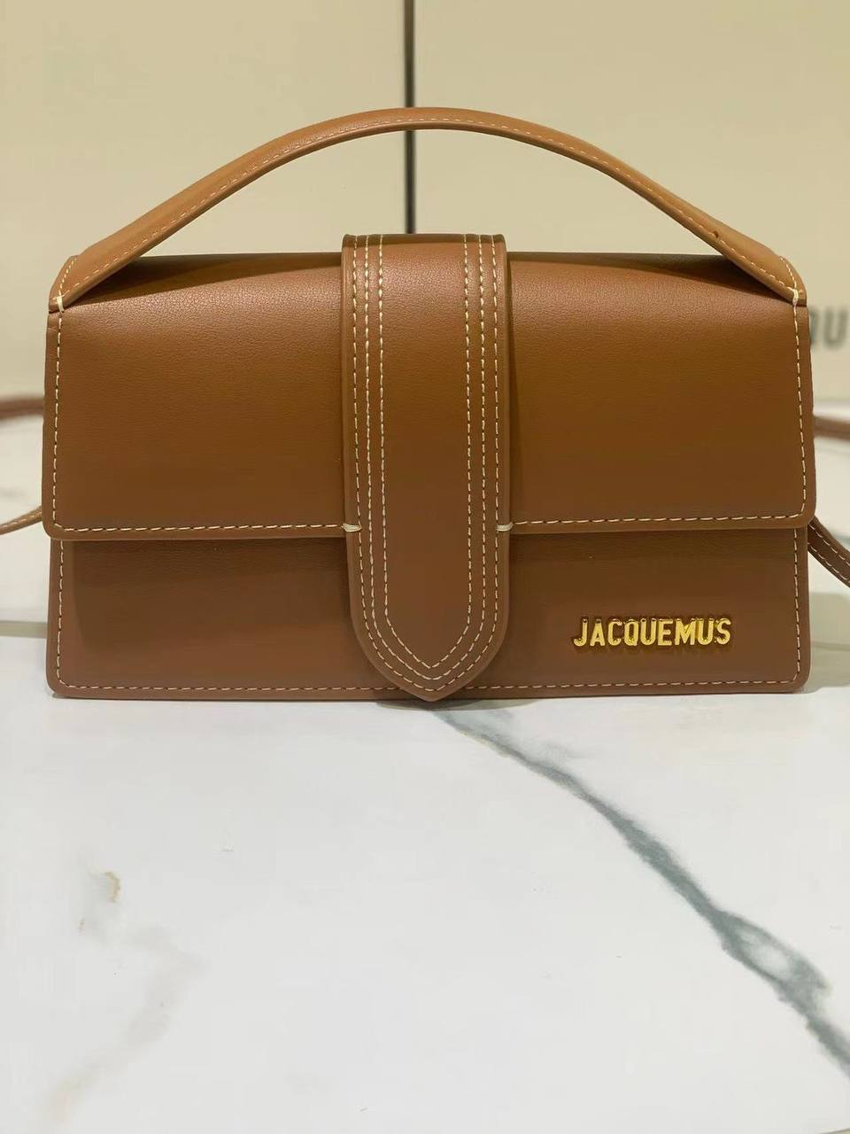 Jacquemus
Master
240 dhs✅

Zain131
♥️♥️♥️