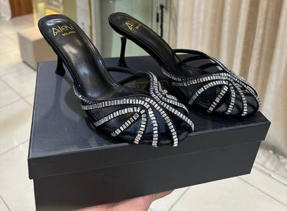 Alevi Milano 
Size 36 to 41 
120 dhs✅

Zain146
♥️♥️♥️