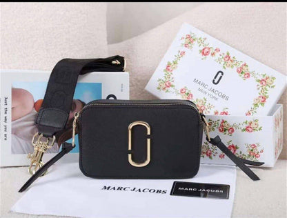 MJ 

Good Quality 

With Box 
🎁🎁🎁

95 dhs❤️

Zain250
♥️♥️♥️
