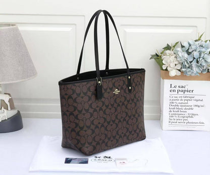 COACH 
 GOOD QUALITY 
DOUBLE  FACE  
120 dhs✅

Zain17
♥️♥️♥️