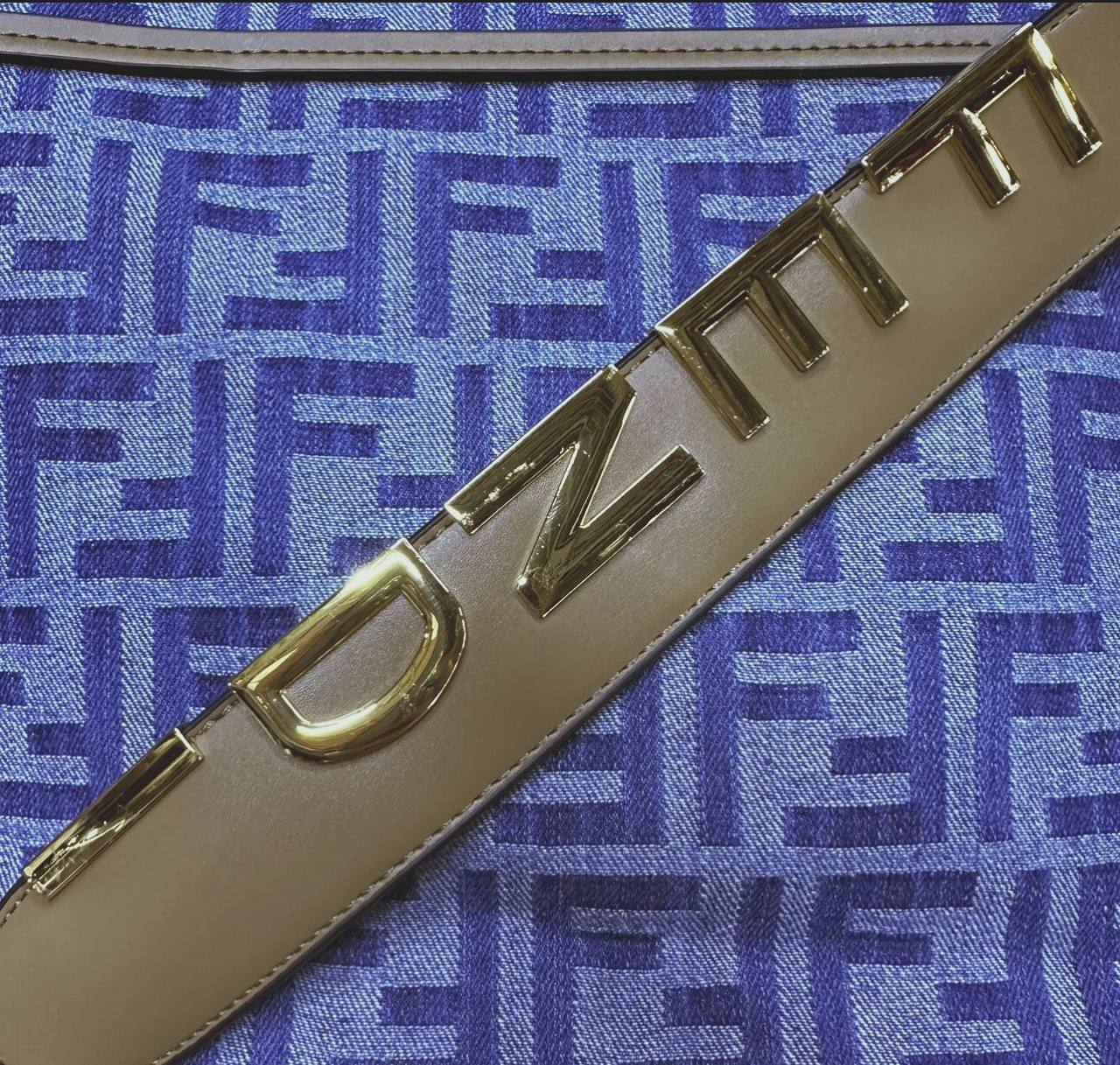 FENDI NEW CAME GOOD QUALITY 
MEDIUM SIZE 
110 dhs🇦🇪🇦🇪

Zain295
♥️♥️♥️