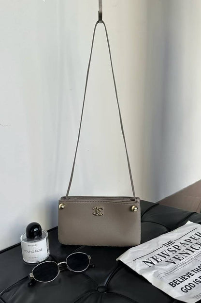 Chanel
withbox 
95 dhs🇦🇪🇦🇪

Zain143
♥️♥️♥️