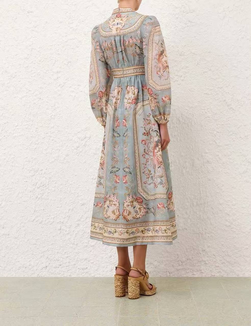❤️‍🔥 ZIMMERMANN NEW❤️‍🔥
  💯 % LINEN+COTTON✨
     ✨VIP quality 😍
Sizes;  0-1-2-3
950 dhs💓

Zain287
♥️♥️♥️