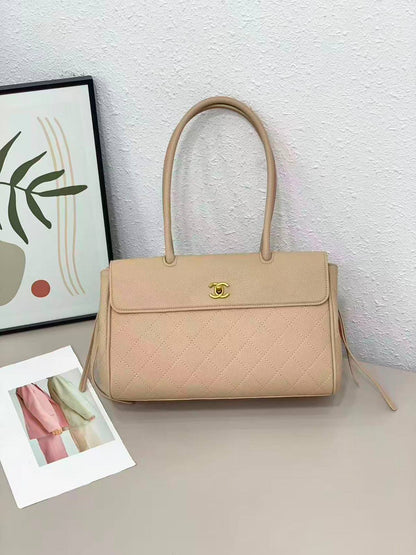 Chanel

115 dhs🇦🇪🇦🇪

Zain143
♥️♥️♥️