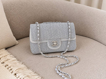 Chanel 
SUPER MASTER QUALITY
AVAILABLE

For Price 👇 WhatsApp✅
0568585901 
0507557372
0552275751 Owner Zain 👌

Zain322
♥️♥️♥️