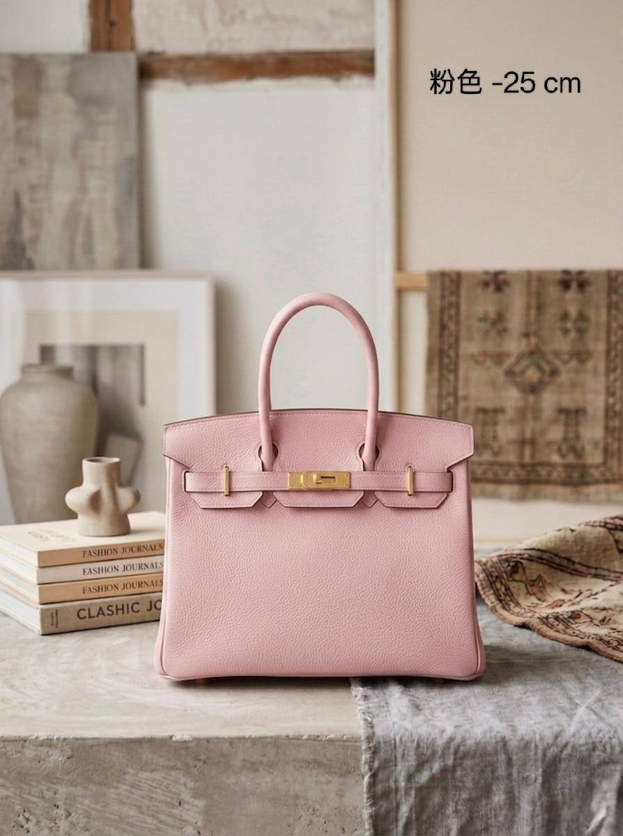 HERMES ʙɪʀᴋɪɴs
ᴛᴏɢᴏ ʟᴇᴀᴛʜᴇʀ ᴍᴀᴛᴇʀɪᴀʟ
ɢᴏʟᴅ ʜᴀʀᴅᴡᴀʀᴇ
ᴡɪᴛʜ ʟᴏɴɢ ʙᴇʟᴛ sᴛʀᴀᴘ
sɪᴢᴇ : 25 cm

110 dhs✅

Zain31
♥️♥️♥️