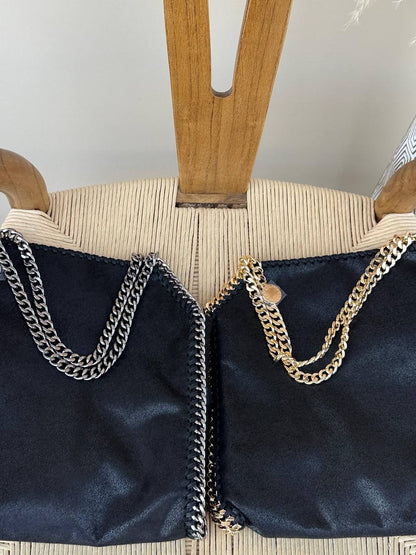 STELLA McCARTENY
25cm
350 dhs✅
Top quality

Zain167
♥️♥️♥️