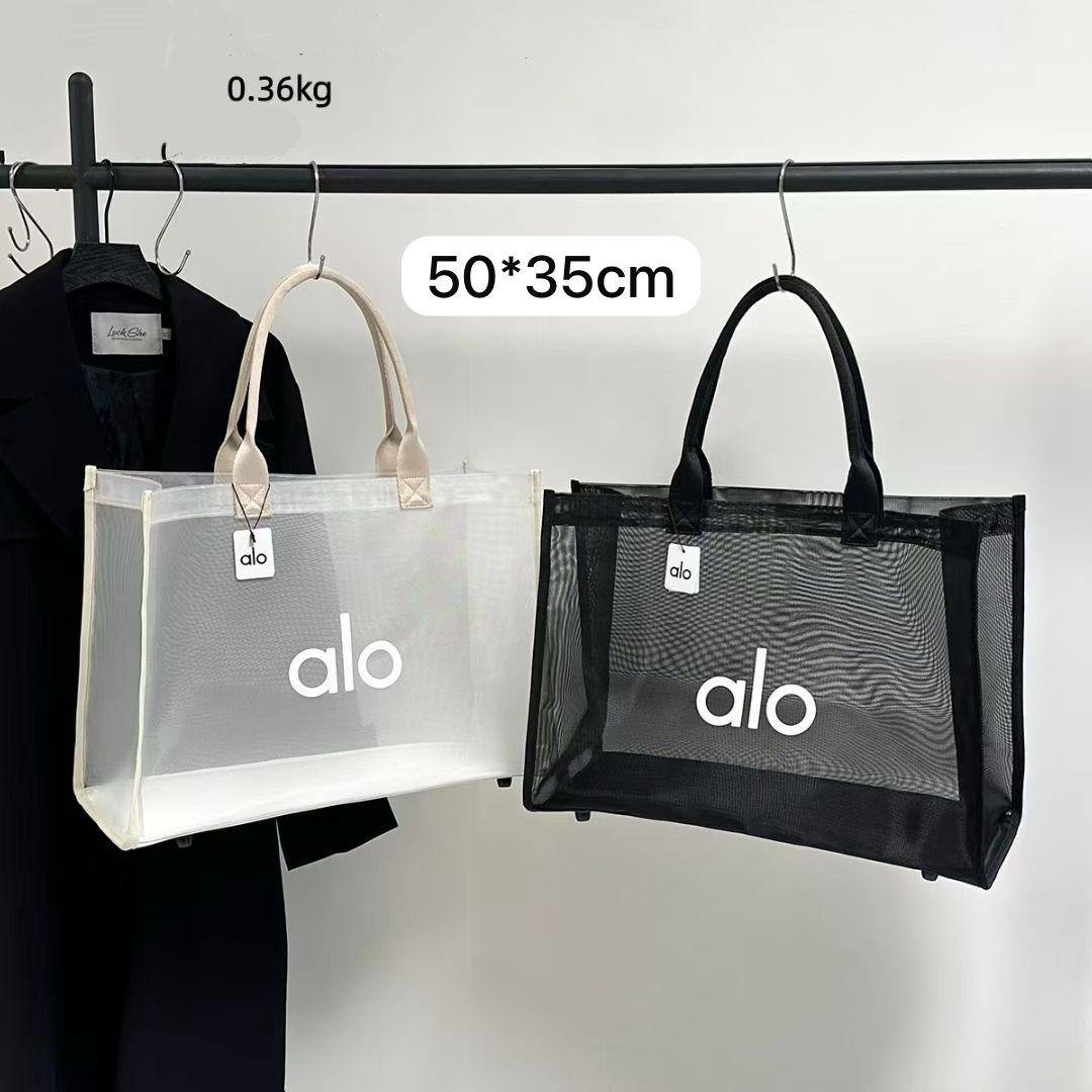🏌️‍♂️ Alo Fashion bag
1️⃣ First quality 
Size : 50 * 35 cm
65 dhs❣️

Zain115
♥️♥️♥️