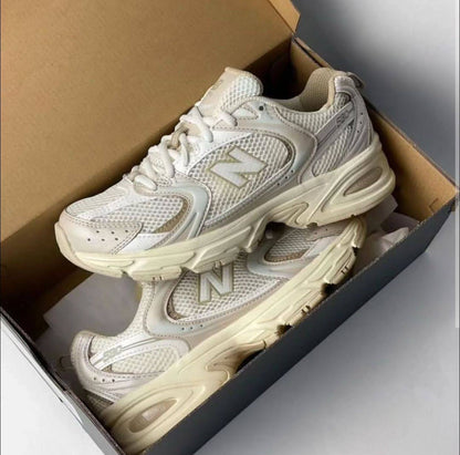 New Balance 530 Big Kid 'Beige Angora'
36-45 AVAILABLE🤩 
160 dhs🪙🌨️

Zain242
♥️♥️♥️