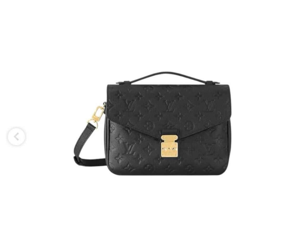 LV 
WITH BOX 
COPY ONE ☝️ 
120 dhs🇦🇪🇦🇪

Zain169
♥️♥️♥️