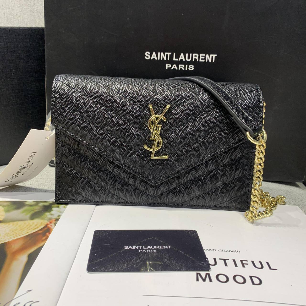 YSL
Best quality

With box’s
🎁🎁🎁

90 dhs🇦🇪
size 19cm

Zain158
♥️♥️♥️