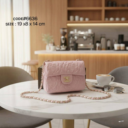 CHANEL ᴄᴀᴍɪʟʟɪᴀ
ᴇᴍʙʀᴏɪᴅᴇʀʏ ᴅᴇsɪɢɴ
ғʟᴀᴘ ᴍɪɴɪ ʙᴀɢ
ʟᴀᴍʙsᴋɪɴ ʟᴇᴀᴛʜᴇʀ ᴍᴀᴛᴇʀɪᴀʟ
ɢᴏʟᴅ ᴄʜᴀɪɴ ʜᴀʀᴅᴡᴀʀᴇ
sɪᴢᴇ : 19 cm
ᴡɪᴛʜ BOX
🎁🎁🎁

70 dhs🪙💚

Zain31
♥️♥️♥️