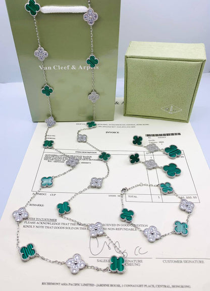 VCA MASTER
💫✨
NECKLACE 20 FLOWER
BRACELET 5 FLOWER
EARRING 3 FLOWER
WITH BIG BOX AND PAPER BAG🛍️🎁
280 DHS🌺💥

Zain89
♥️♥️♥️