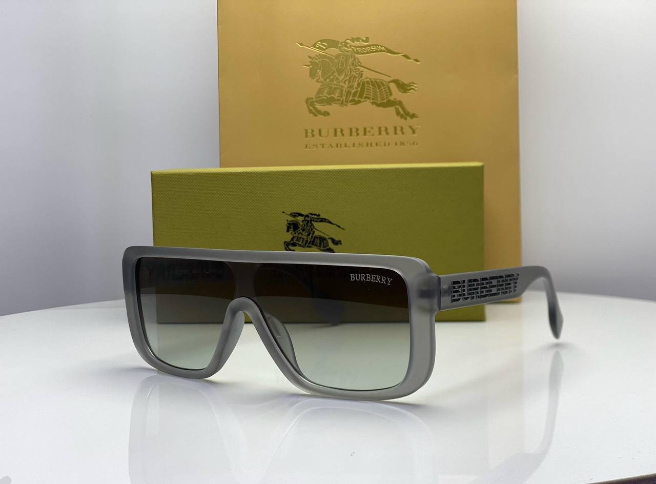 Gucci - Versace - Celine
65 dhs✅

Zain182
♥️♥️♥️