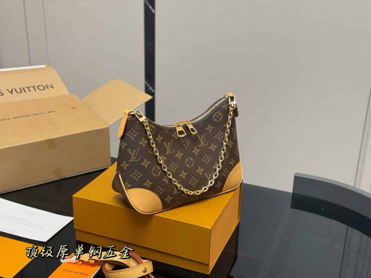 LV
Master🌺🌺 
270 dhs✅

Zain10
♥️♥️♥️