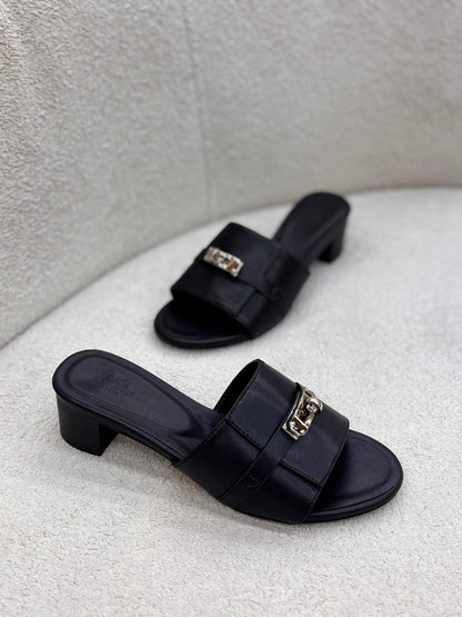 Hermes 
110 dhs✅
Size 36-42

Zain55
♥️♥️♥️