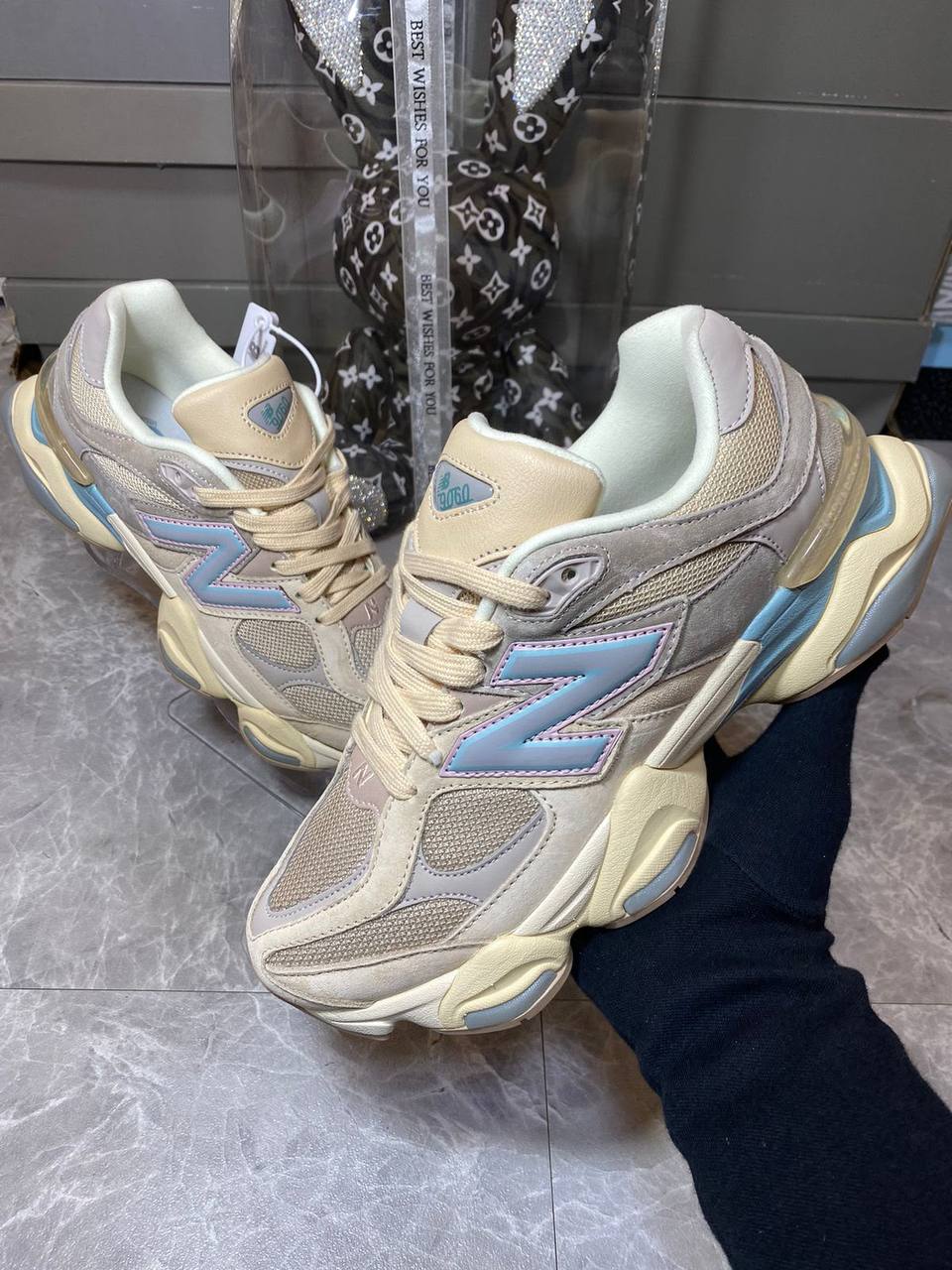 New Balance 9060
Pink 36-41
Other color 36-45
On Discount Now 🤩
210 dhs🇦🇪🇦🇪

Zain242
♥️♥️♥️