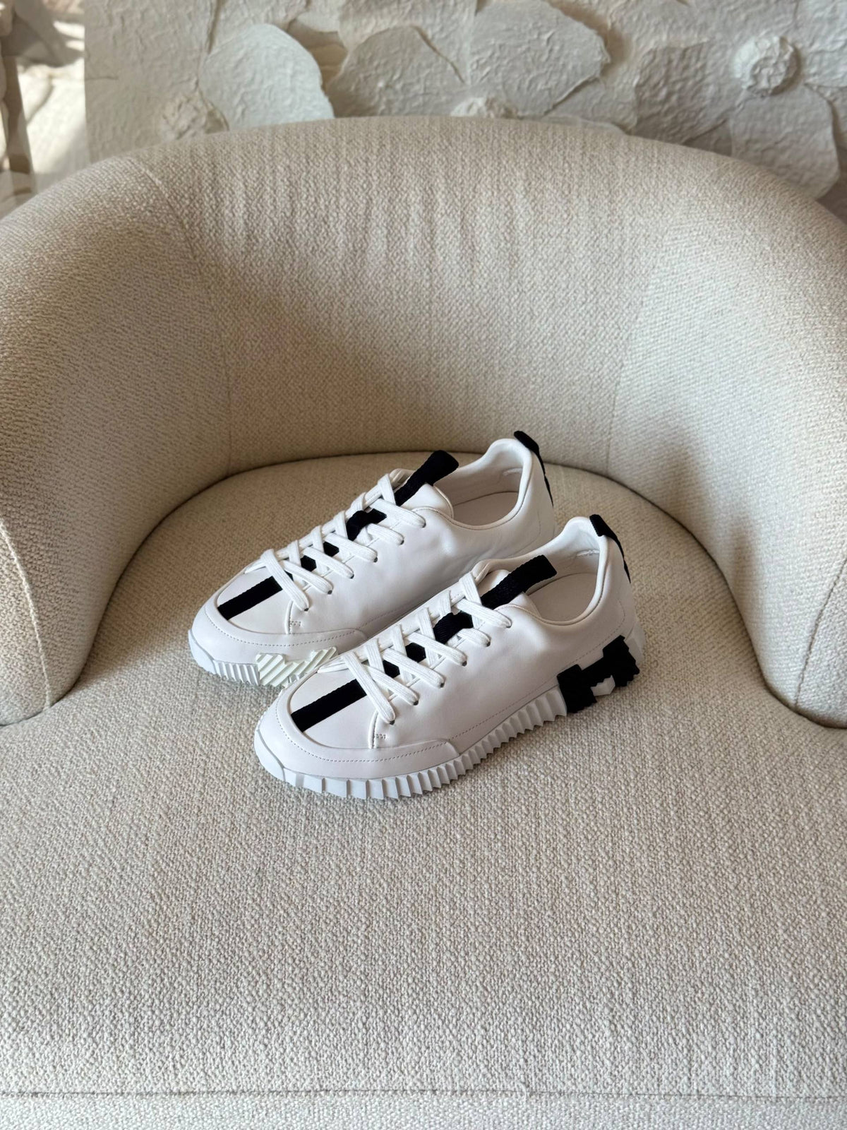 Hermes sneaker

Vip Quality

Size: 40 to 47
500 dhs🇦🇪🇦🇪

Zain185
♥️♥️♥️