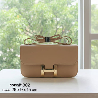 HERMES ᴄᴏɴsᴛᴀɴᴄᴇ
ᴇᴀsᴛ ᴡᴇsᴛ sɪᴢᴇ
ᴇʟᴀɴ ᴇᴘsᴏᴍ ʟᴇᴀᴛʜᴇʀ
ɢᴏʟᴅ ʜᴀʀᴅᴡᴀʀᴅ ᴇᴀsᴛ ᴡᴇsᴛ
sɪᴢᴇ : 26 cm
ᴡɪᴛʜ BOX

75 dhs💓

Zain31
♥️♥️♥️