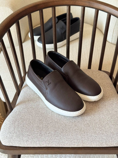 LV Pacific loafer

AAA quality
size: 40 to 46
530 dhs🇦🇪🇦🇪

Zain185 
♥️♥️♥️