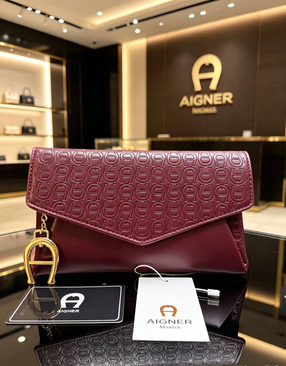 AVAILABLE 
Dkny PUNCH 

WITH BOX 
90 dhs🇦🇪🇦🇪

Zain169
♥️♥️♥️