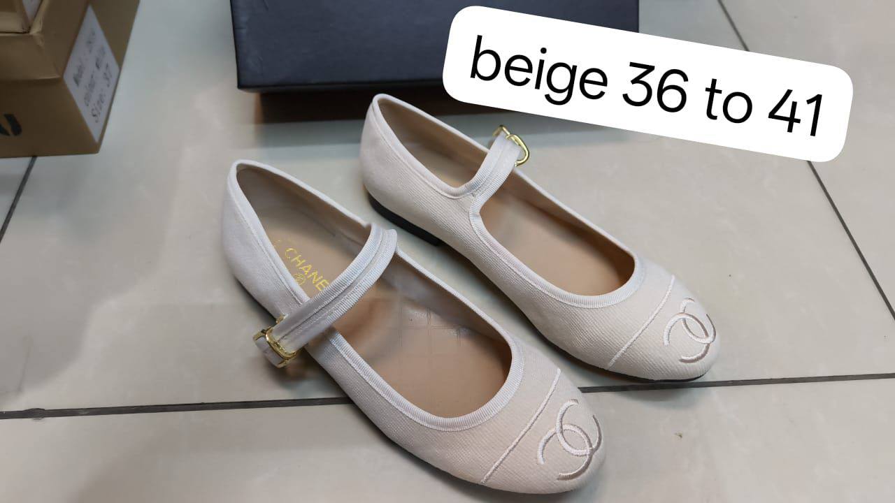 Chanel 

Size 36 to 41 

120 dhs🪙🌨️

Zain103
♥️♥️♥️