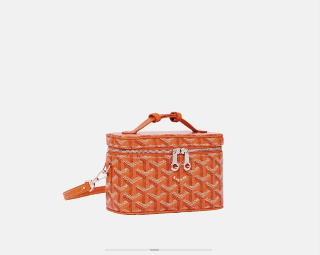 Goyard

withbox 
🎁🎁🎁

95 dhs🗽

Zain143
♥️♥️♥️