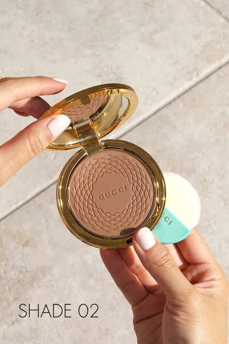 GUCCI BRONZER
45 dhs✅

Zain01
♥️♥️♥️