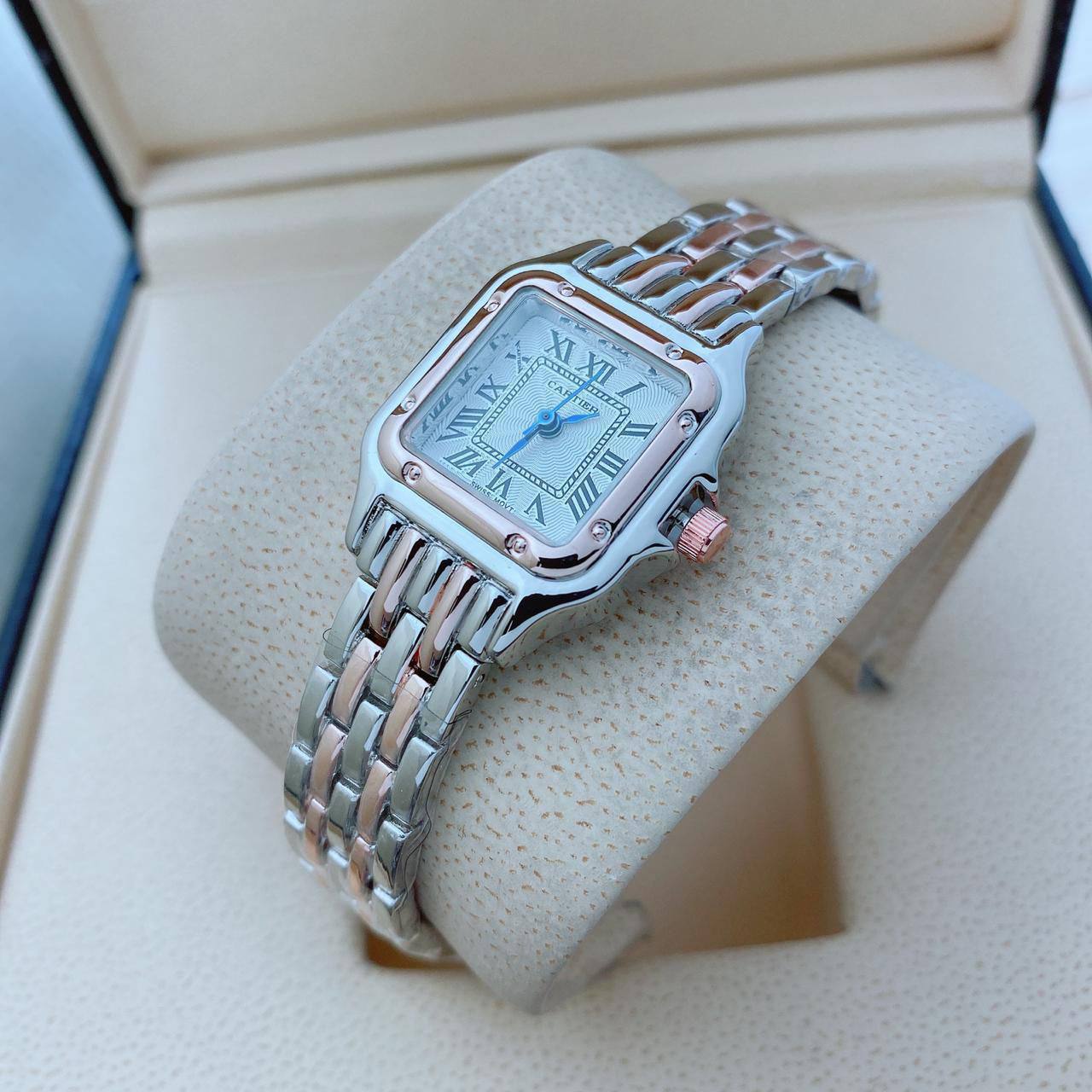 New stock 
Ladies Watch
55 dhs💛

Zain45
♥️♥️♥️