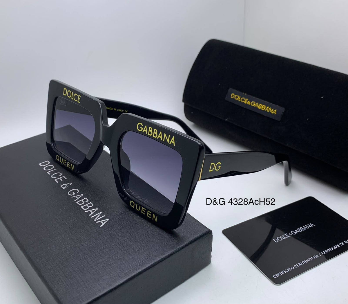 Ladies sunglasses 

master quality 
200 dhs🇦🇪🇦🇪

Zain126
♥️♥️♥️