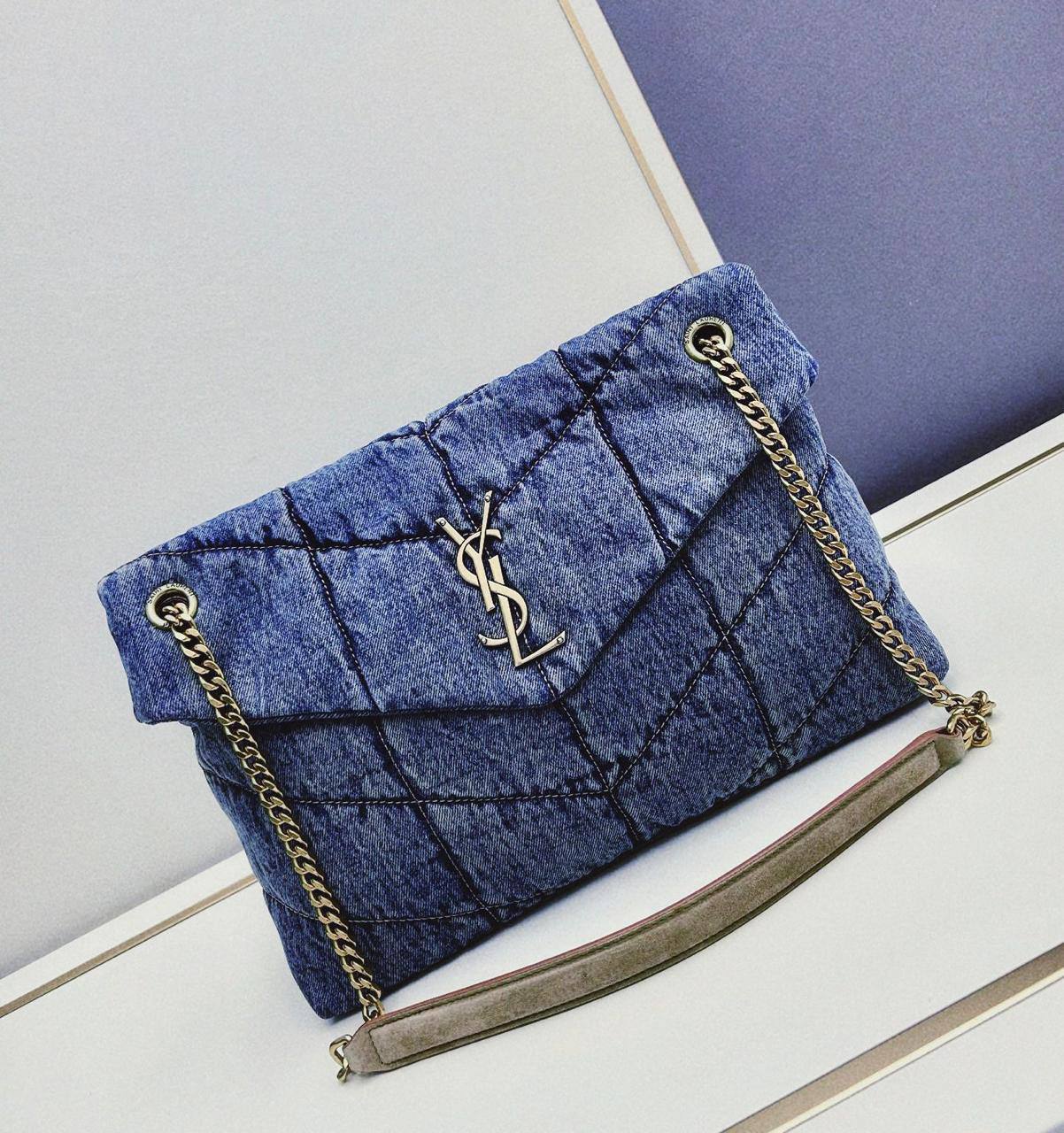 YSL 
COPY ONE 
190 dhs💛

Zain17
♥️♥️♥️