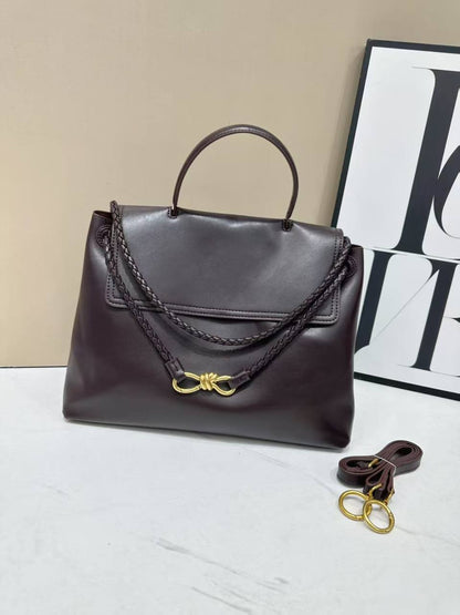Bottega
105 dhs🪙💕

Zain22
♥️♥️♥️