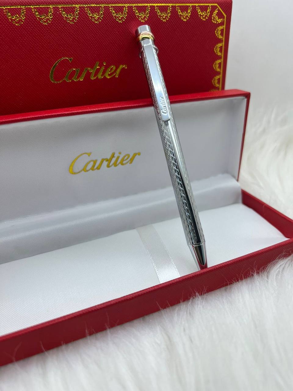 Cartier Pen
60 dhs✅

Zain182
♥️♥️♥️