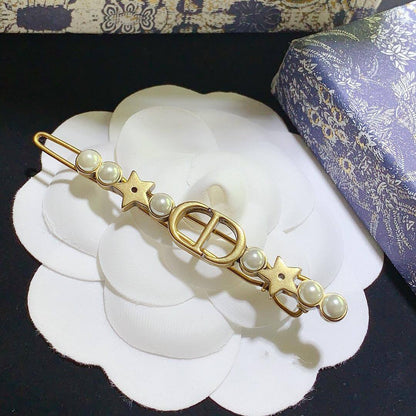 HAIR CLIP
MASTER✨
60 DHS🇦🇪🇦🇪
LIMITED PIECES
WITH BOX AND PAPER BAG🎁🛍️

Zain89
♥️♥️♥️