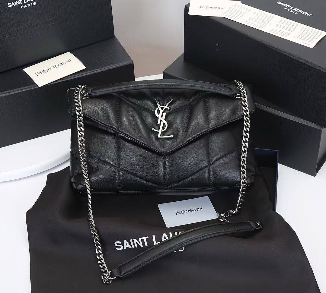 Ysl

320 dhs🇦🇪🇦🇪


Zain153
♥️♥️♥️