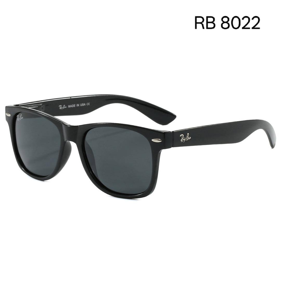 *New available💥*
Sunglasses 🕶️ 
good quality 💯
With master box 🗃️ 
50 dhs✅

Zain273
♥️♥️♥️