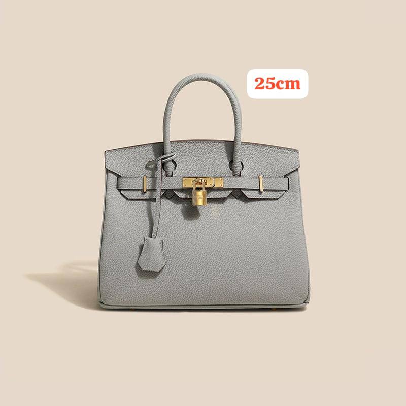 Hermes
Good quality 
with box 
🎁🎁🎁

110 dhs🪙🌨️

Zain158
♥️♥️♥️