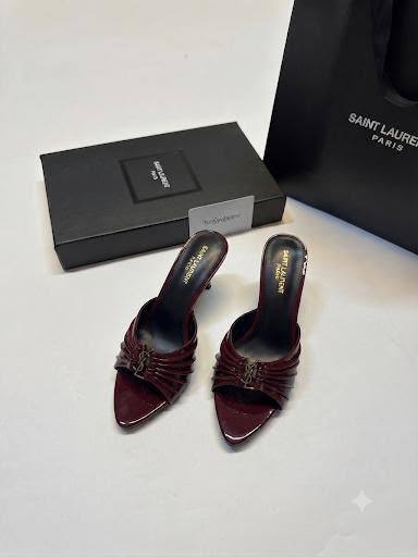 NEW CAME🥰
YSL
GOOD QUALITY✅
110 dhs🇦🇪🇦🇪
Size 36 TO 41

Zain40
♥️♥️♥️