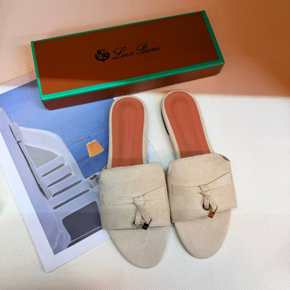 Loro Piana
Size 36to41
70 dhs👑

Zain236
♥️♥️♥️