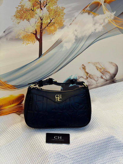 CHCH

Best quality 

with box
95 dhs🇦🇪🇦🇪

size 24CM

Zain290
♥️♥️♥️