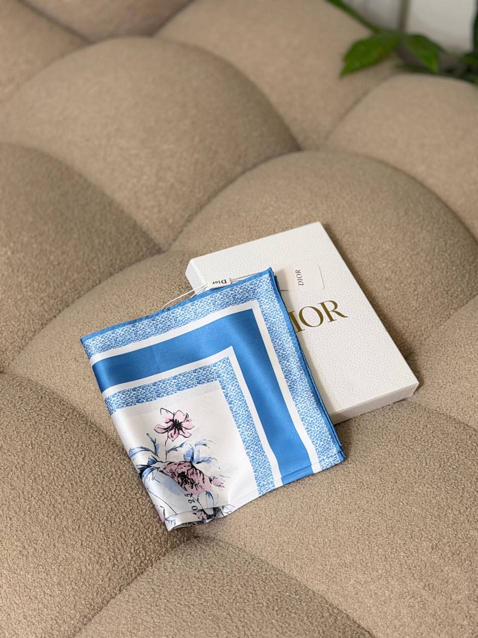 DIOR
💙*100%SILK*💙
💙*VIP QUALITY*💙
230 dhs🌺

Zain281
♥️♥️♥️