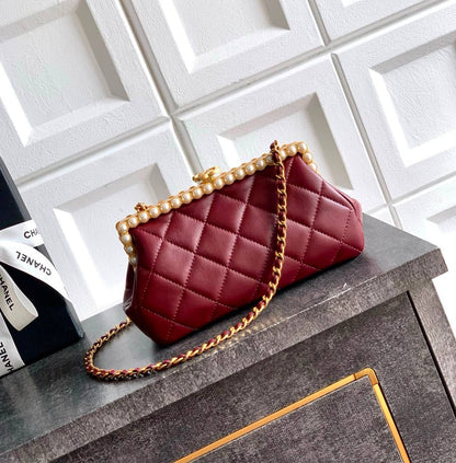 CHANEL 

COPY ONE 

NEW RESTOCK 

WITH BOX 

120 DHS…🇦🇪🇦🇪
Zain295
♥️♥️♥️