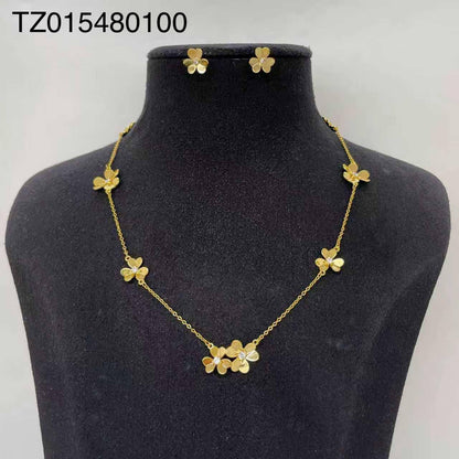 Fashion set* 🦋
Offer price

45 dhs🪙🌨️
normal box 📦

Zain48
♥️♥️♥️