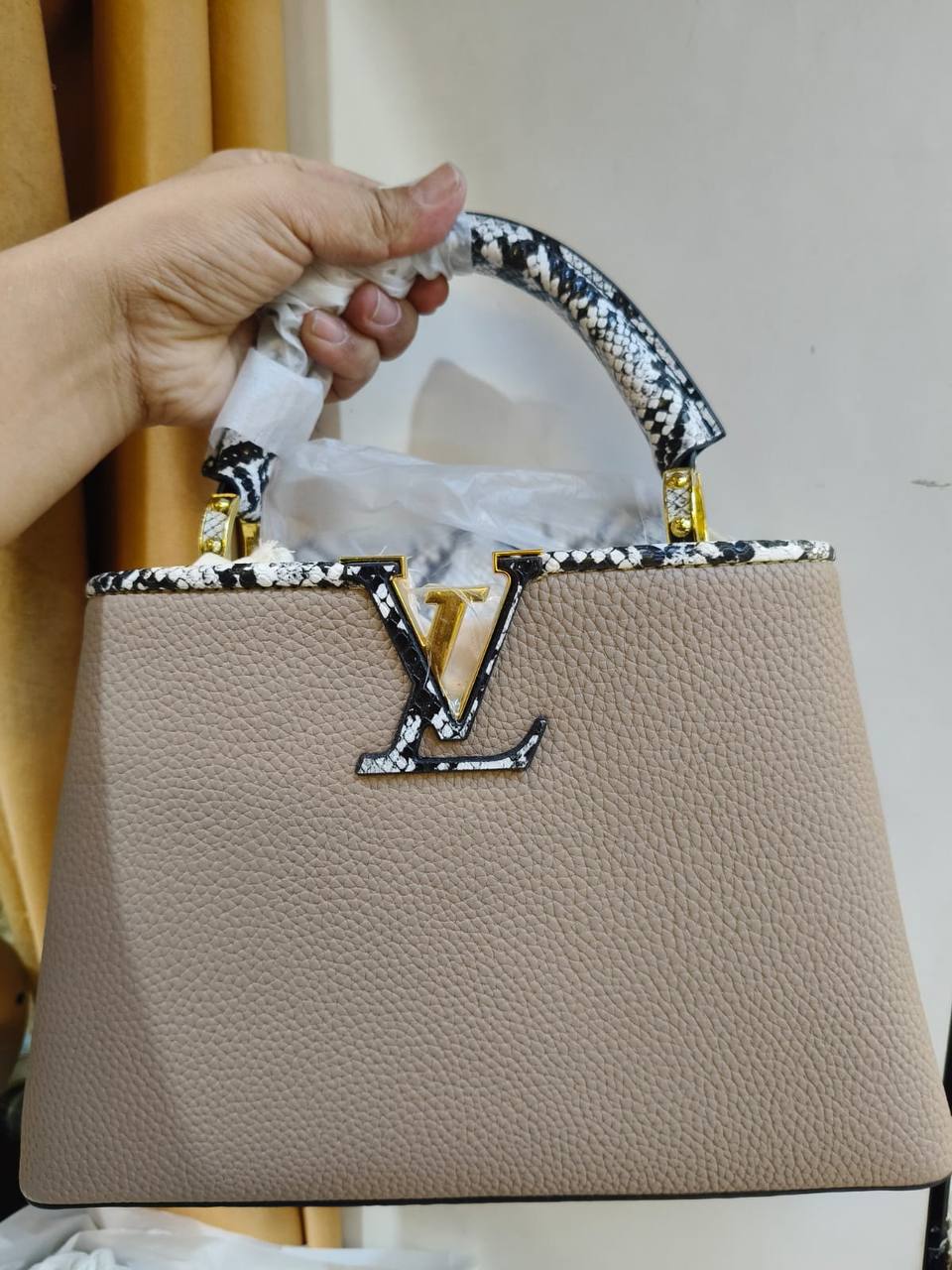 LV Master
For Price 👇 WTSP Text Zain 0568585901

Zain10
♥️♥️♥️