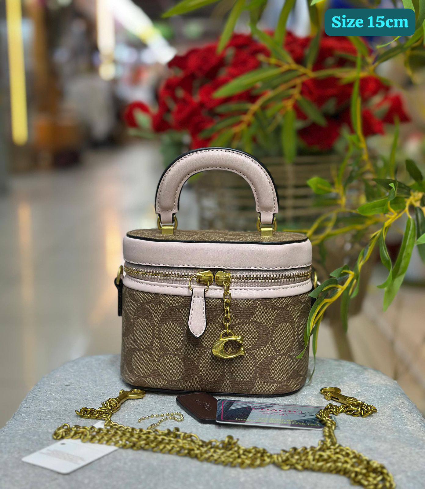 Coach
Best quality

With box’s
🎁🎁🎁

90 dhs🗽
size 15cm

Zain158
♥️♥️♥️