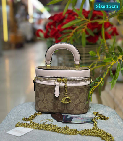Coach
Best quality

With box’s
🎁🎁🎁

90 dhs🗽
size 15cm

Zain158
♥️♥️♥️