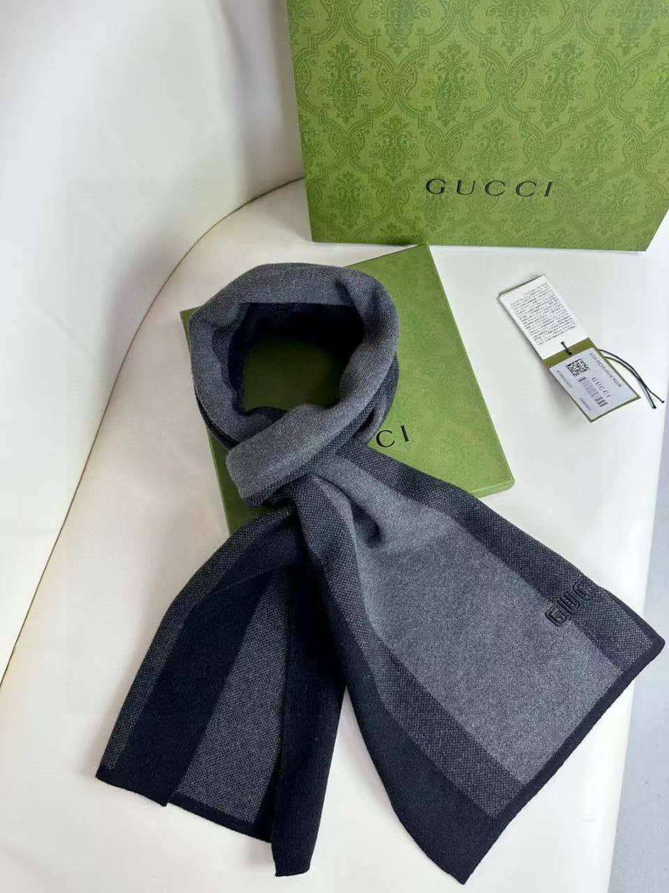 NEW COLLECTION👌🏻
Louis Vuitton SCARF MAN❤‍🔥
 MASTER Quality👑With Original Packaging👌🏻

230 dhs🇦🇪🇦🇪

Zain329
♥️♥️♥️